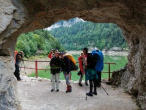 3bd169ae-b844-49fa-bc97-5f158aca8f08-1