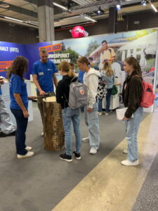 5DF0233A-E6BF-495C-8AE7-C151516C11CC